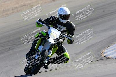 media/Jan-08-2022-SoCal Trackdays (Sat) [[1ec2777125]]/Turn 10 (2pm)/